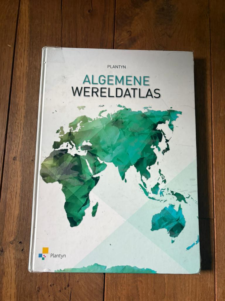 Plantyn Algemene Wereldatlas – Editie 2017, Boeken, Atlassen en Landkaarten, Ophalen of Verzenden, Zo goed als nieuw, Wereld
