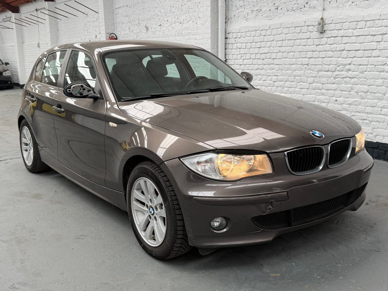 Bmw 118i - Airco - Cuir - tres propre, Entreprise, Cuir, Achat