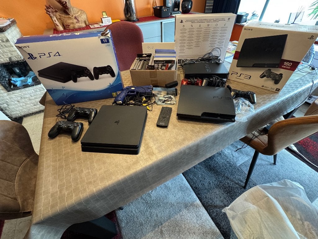Groot PlayStation LOT, Gebruikt, 2 spelers, Vanaf 12 jaar, Ophalen
