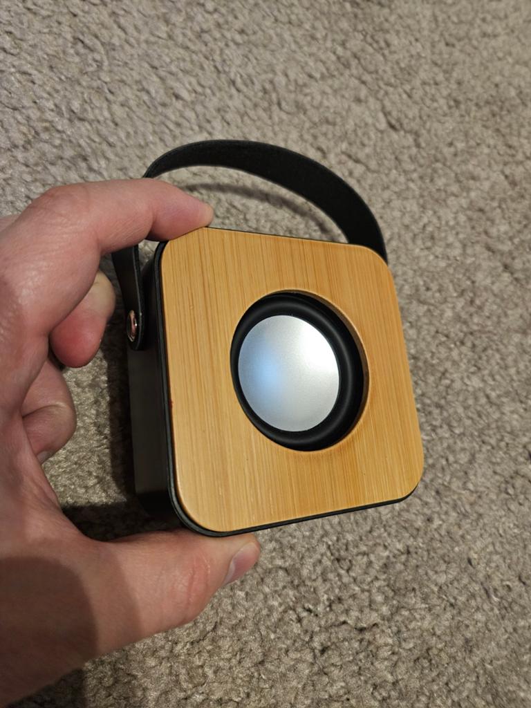 Small Bluetooth box, Audio, Tv en Foto, Mp3-spelers | Accessoires | Apple iPod, Ophalen