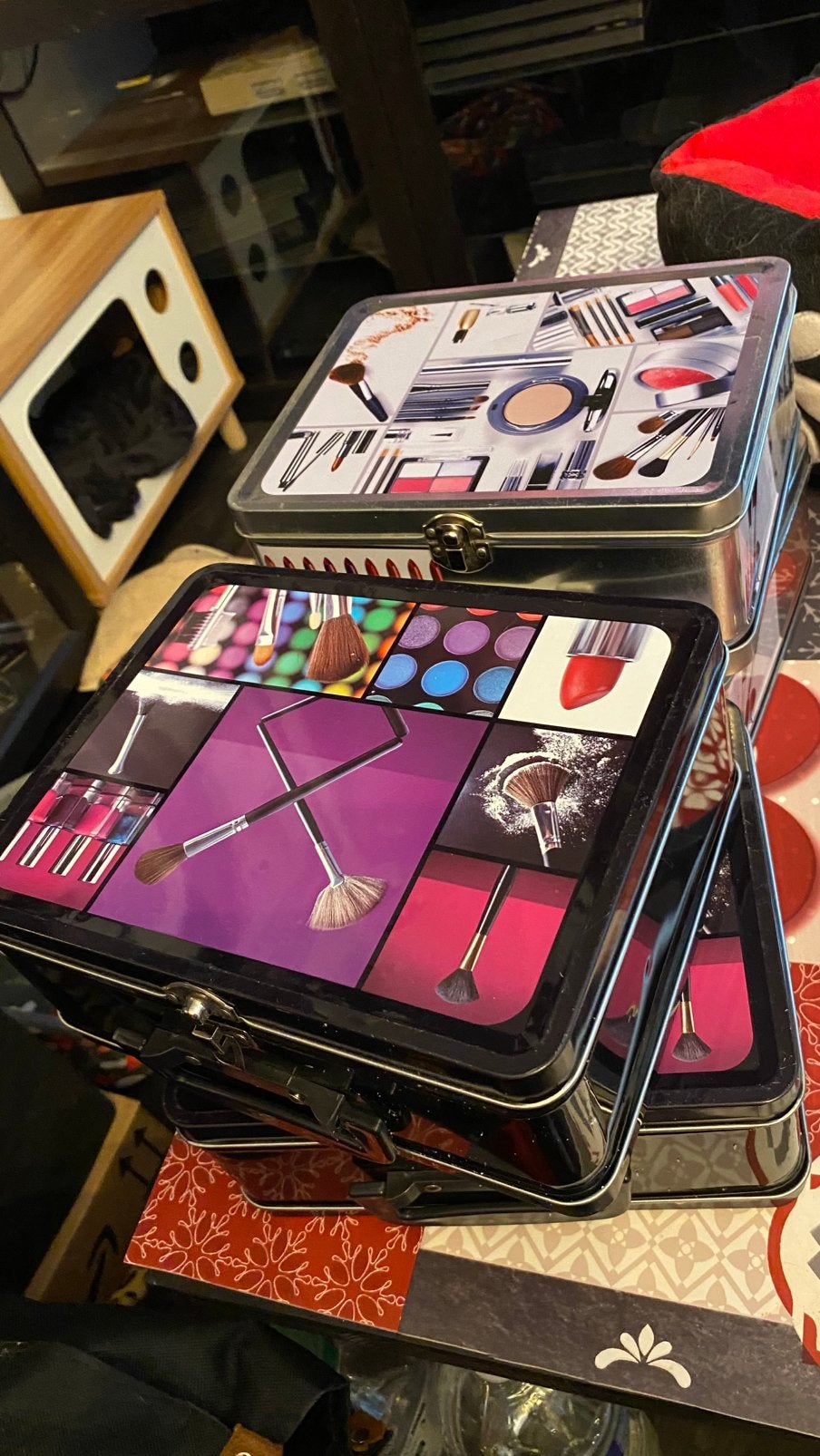 Lot 4 boîtes de rangement maquillage en métal avec poignée, Enlèvement, Utilisé