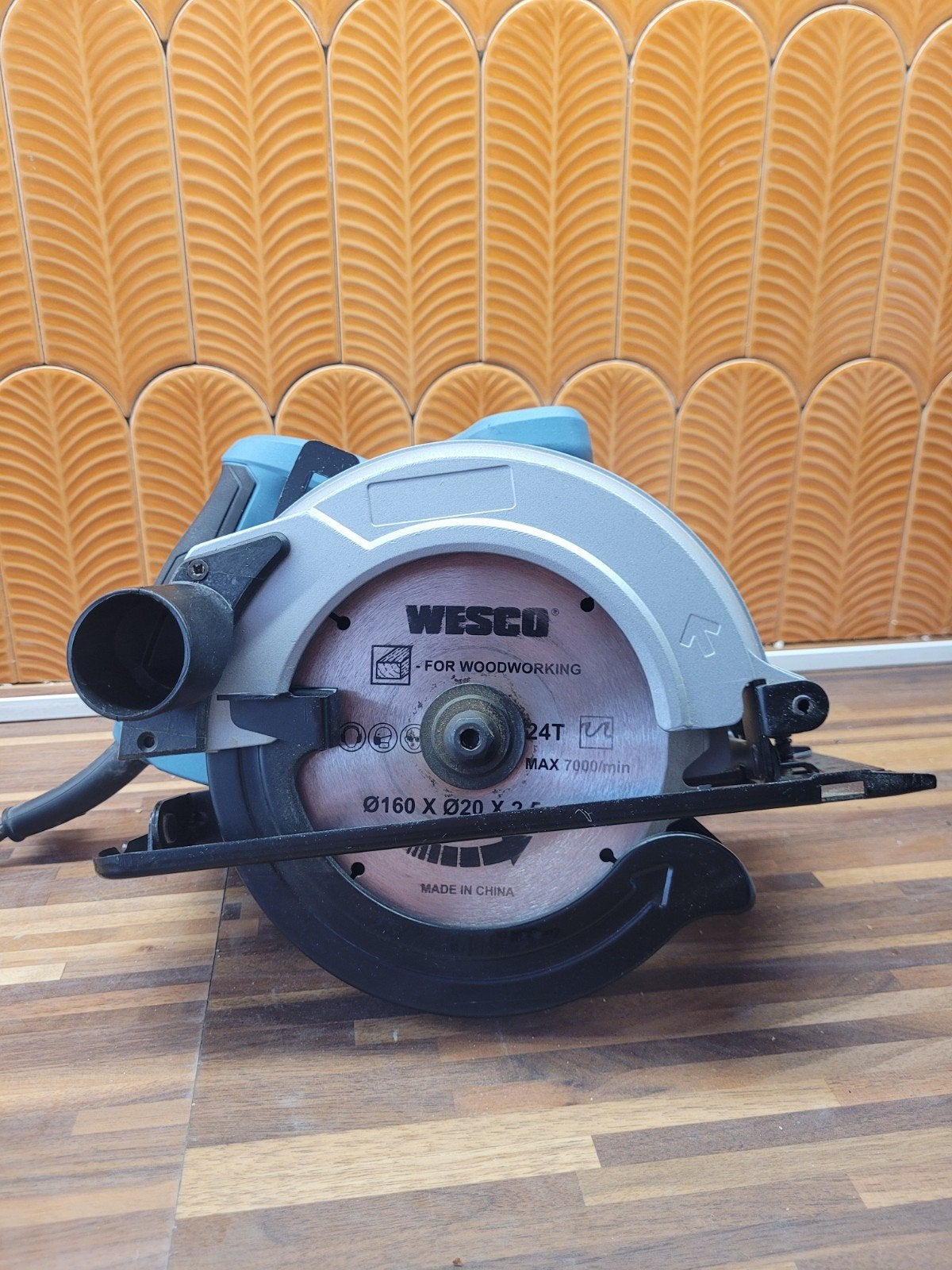 Sciee circulaire 160mm Wesco WS3435 1200W, Enlèvement ou Envoi, Scie circulaire