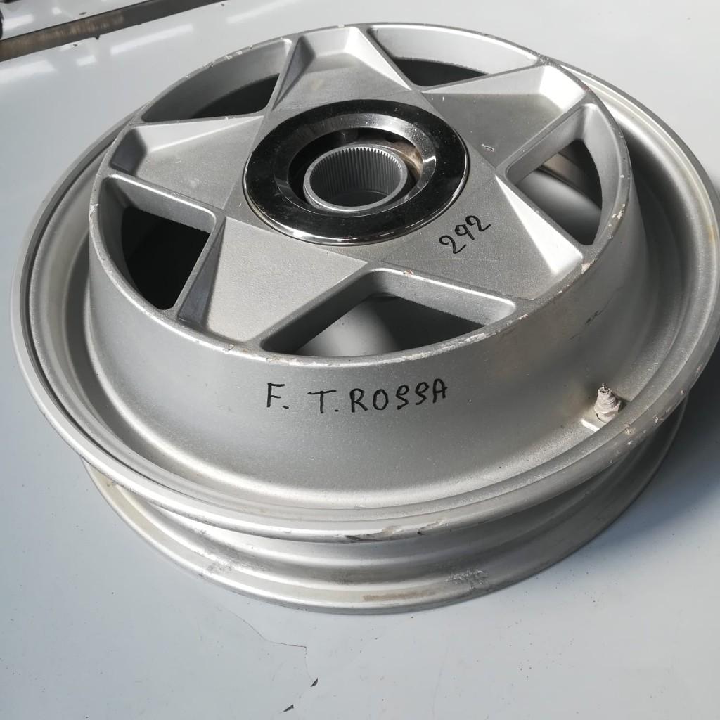 Reservewiel voor Ferrari Testarossa, Ophalen, Gebruikt, Ferrari