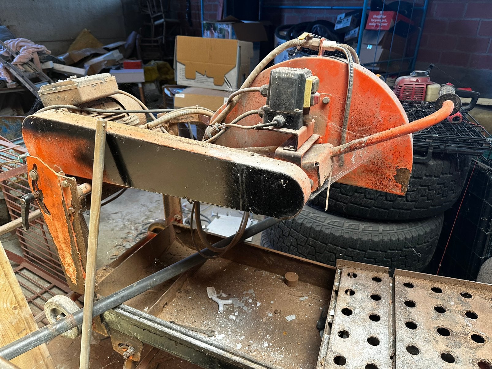 Tondeuse à table Saw, Enlèvement, Utilisé, 70 mm ou plus