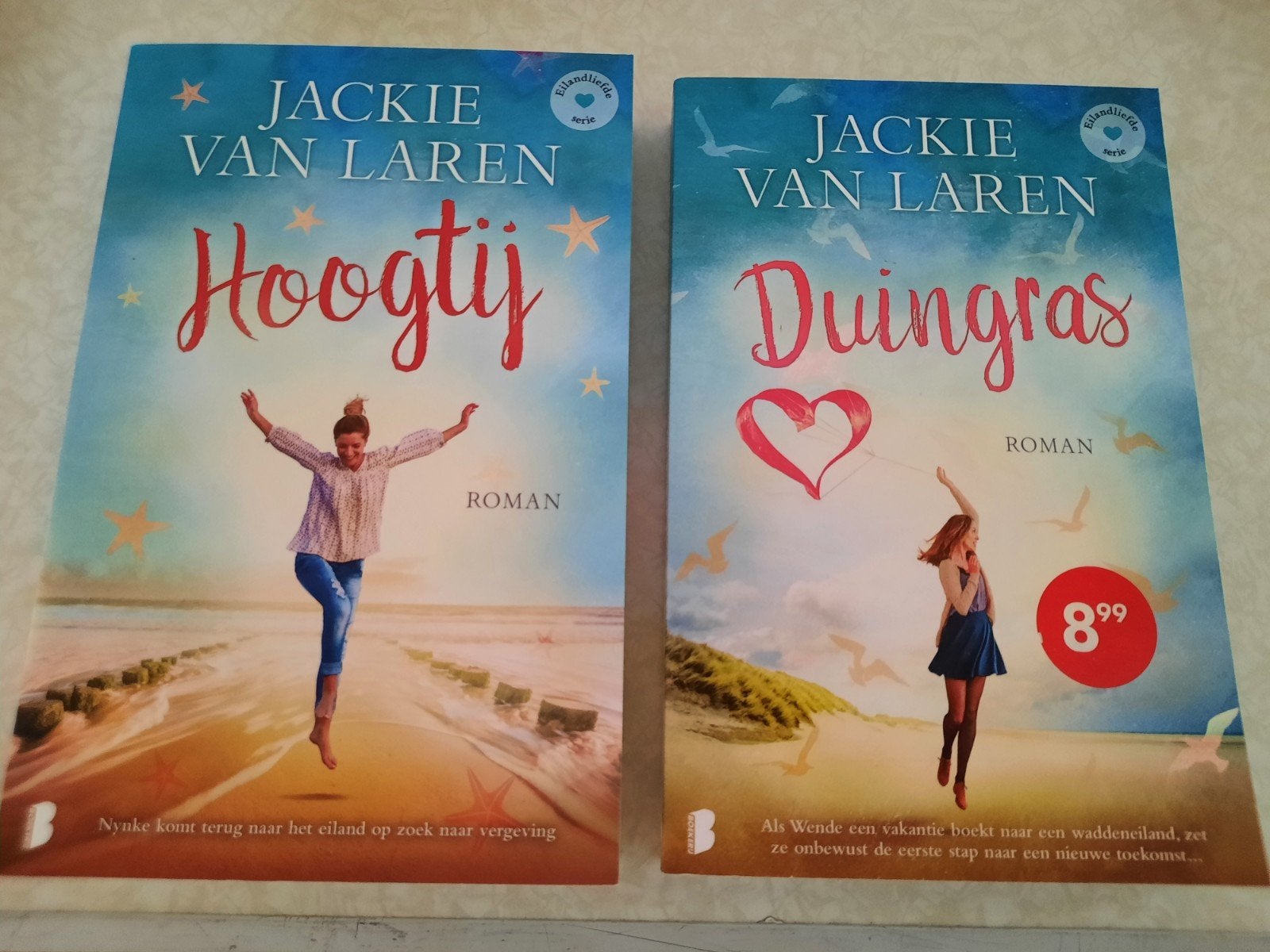 Romans Jackie Van Laren. Hoogtij en duingras., Ophalen