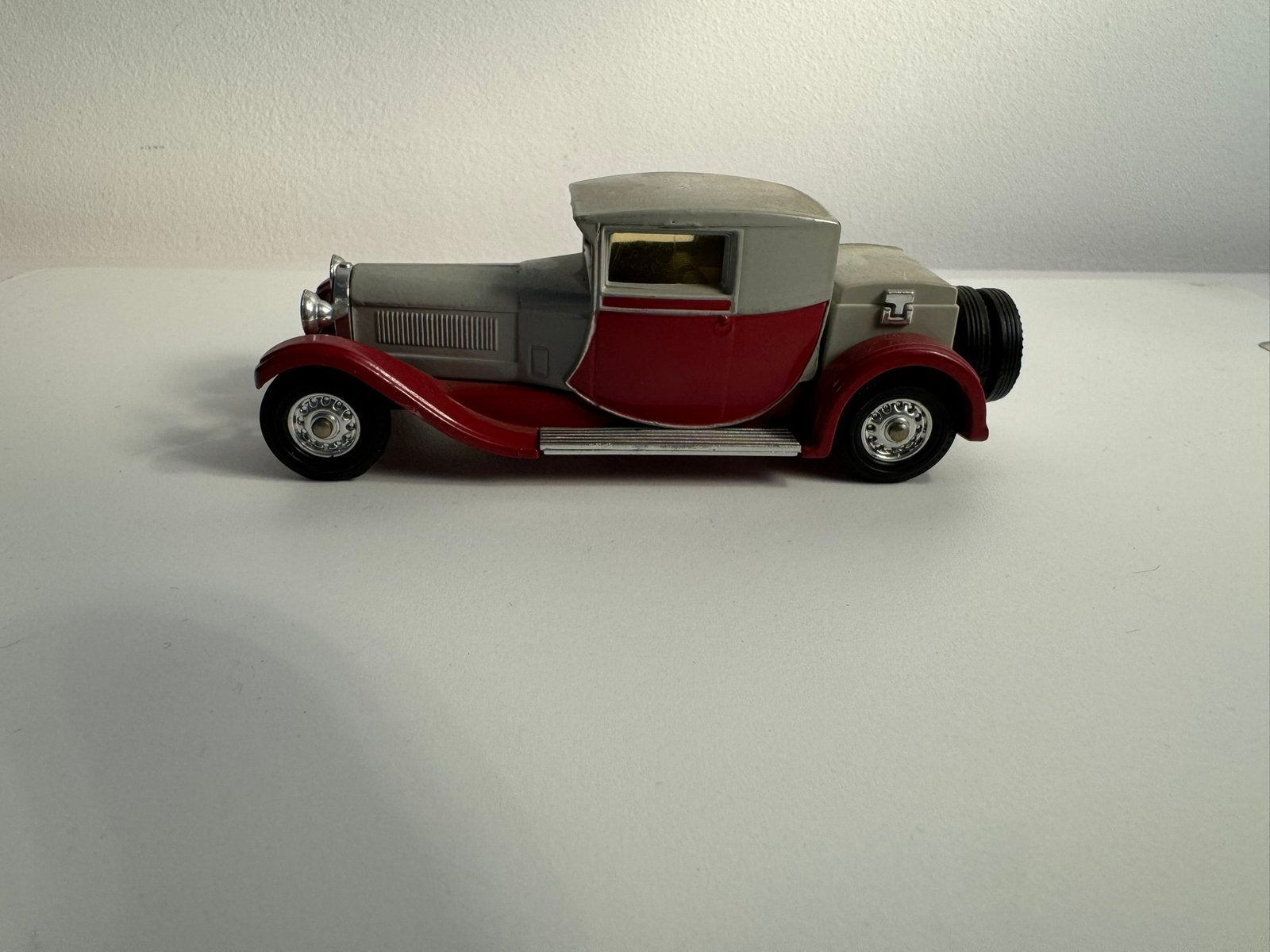 3x Matchbox Bugatti Hispano Suiza Unic vintage klassiekers, Ophalen of Verzenden, Gebruikt, Auto, Matchbox