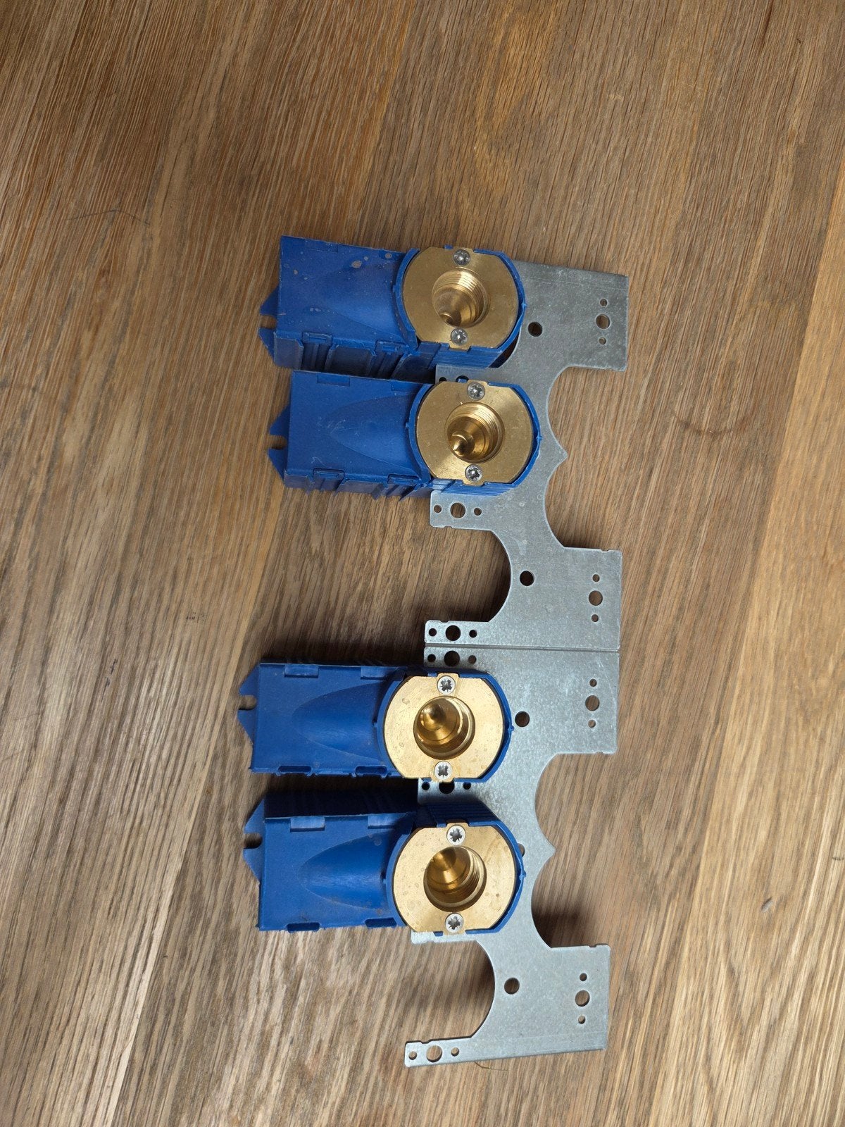 Dubbel inbouwdoos (blauw) alpex, Ophalen
