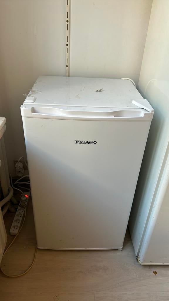 Frigo, Elektronische apparatuur, Vriezers en Diepvrieskisten, Gebruikt, 120 tot 140 cm, Ophalen, Vrieskast