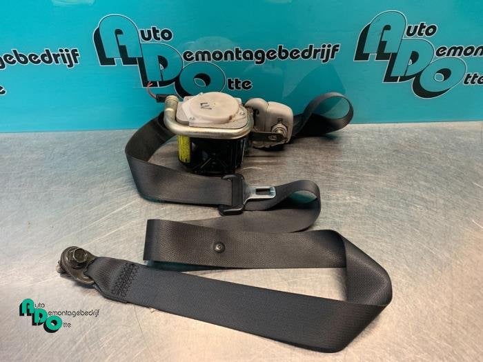 Ceinture de sécurité avant gauche d'un Mitsubishi Lancer (, -, 3 mois de garantie, Utilisé, Mitsubishi