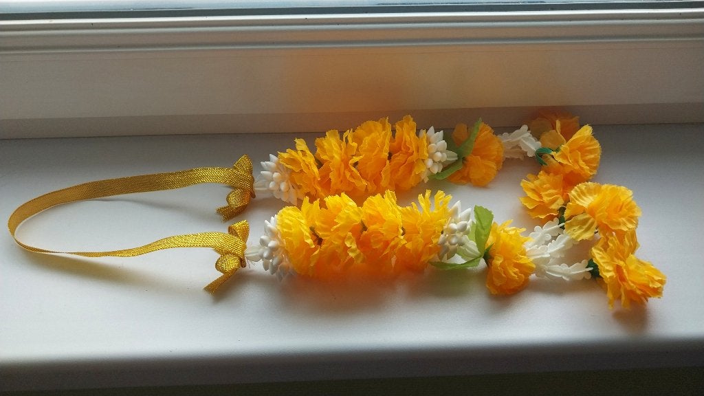 Boeddha bloemen,Bloemenkransen voor Buddha Thailand, Enlèvement ou Envoi, Jaune, Accents dorés, Autres matériaux