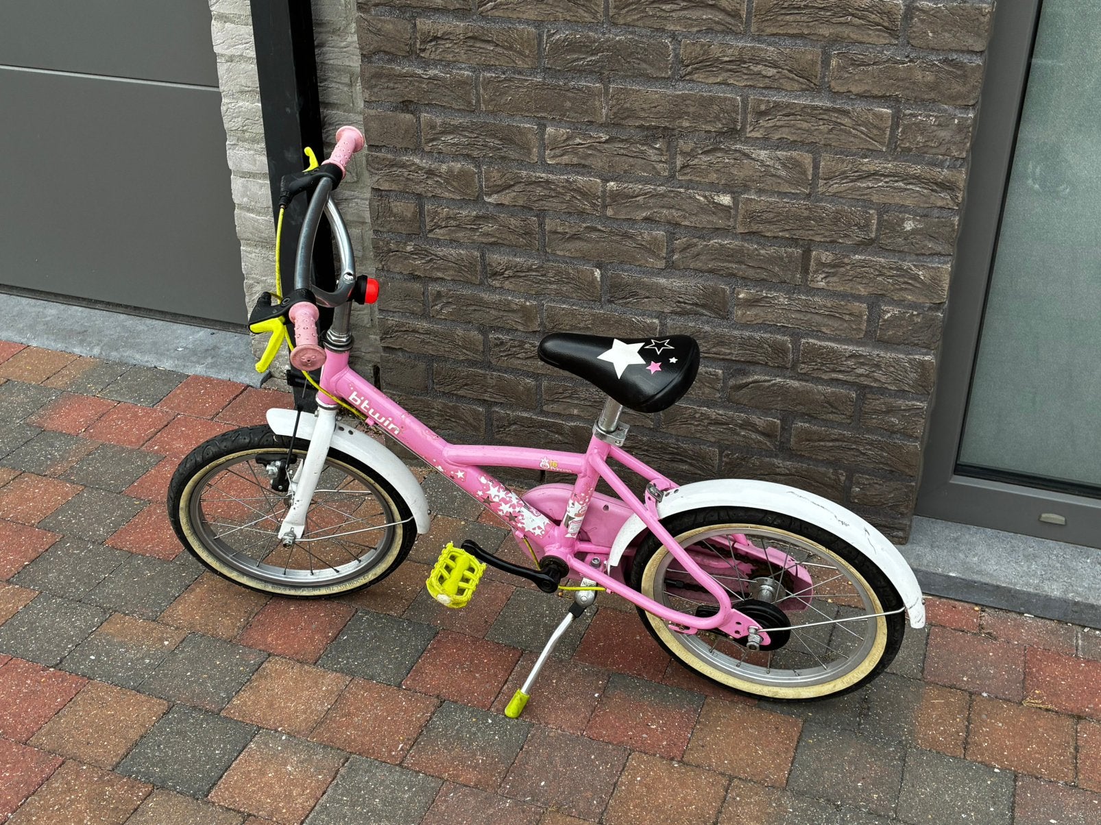 Velo fille 16 pouces (4 à 6 ans), Enlèvement, Utilisé