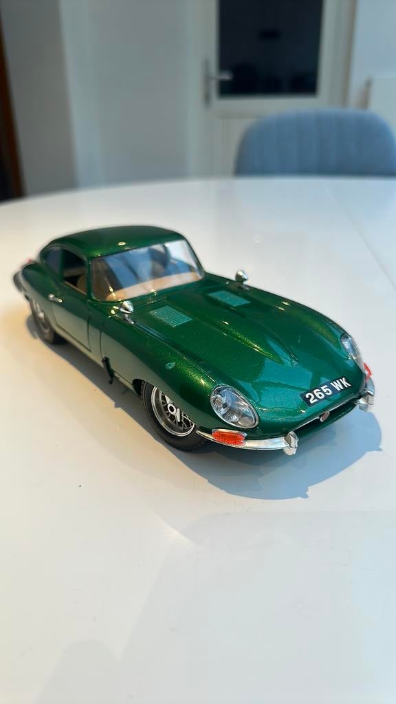 JAGUAR E-TYPE Coupe 1961 1/18 Gemaakt in Italië, Ophalen of Verzenden, Gebruikt, Auto, Burago