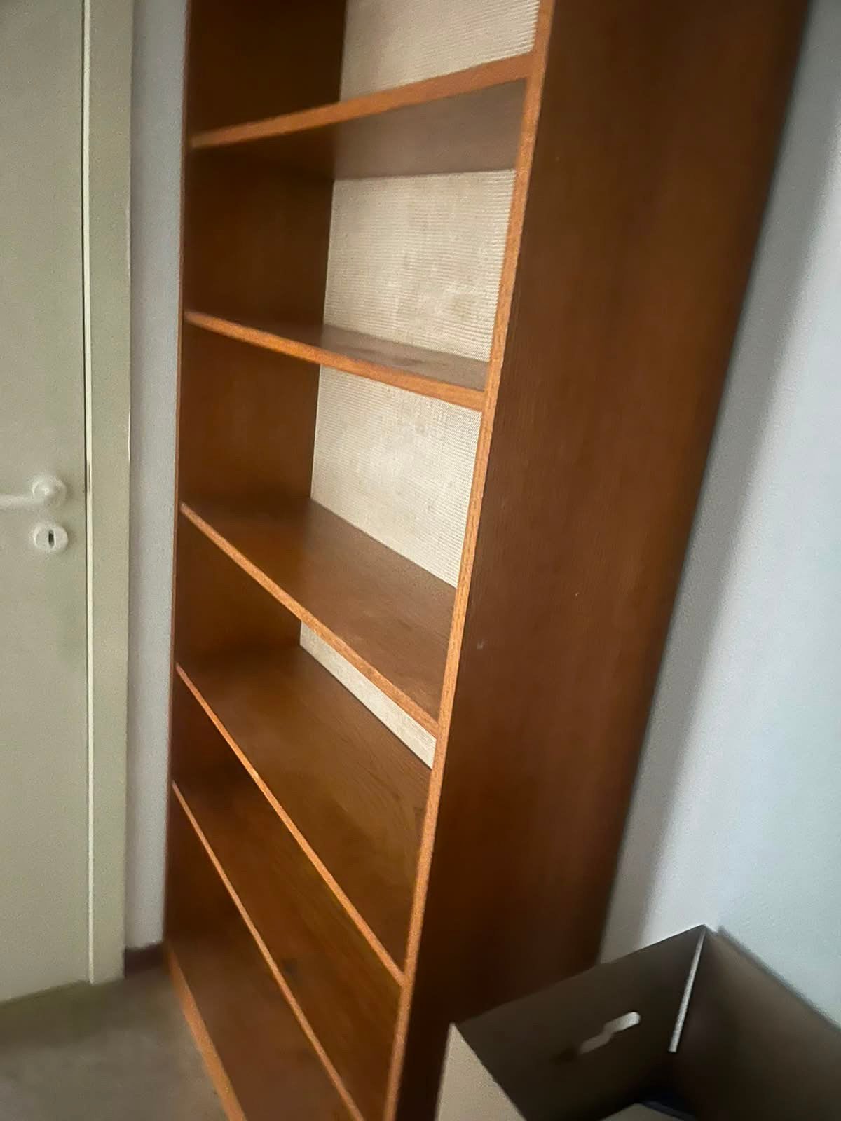 Boekenkast, Ophalen, Gebruikt