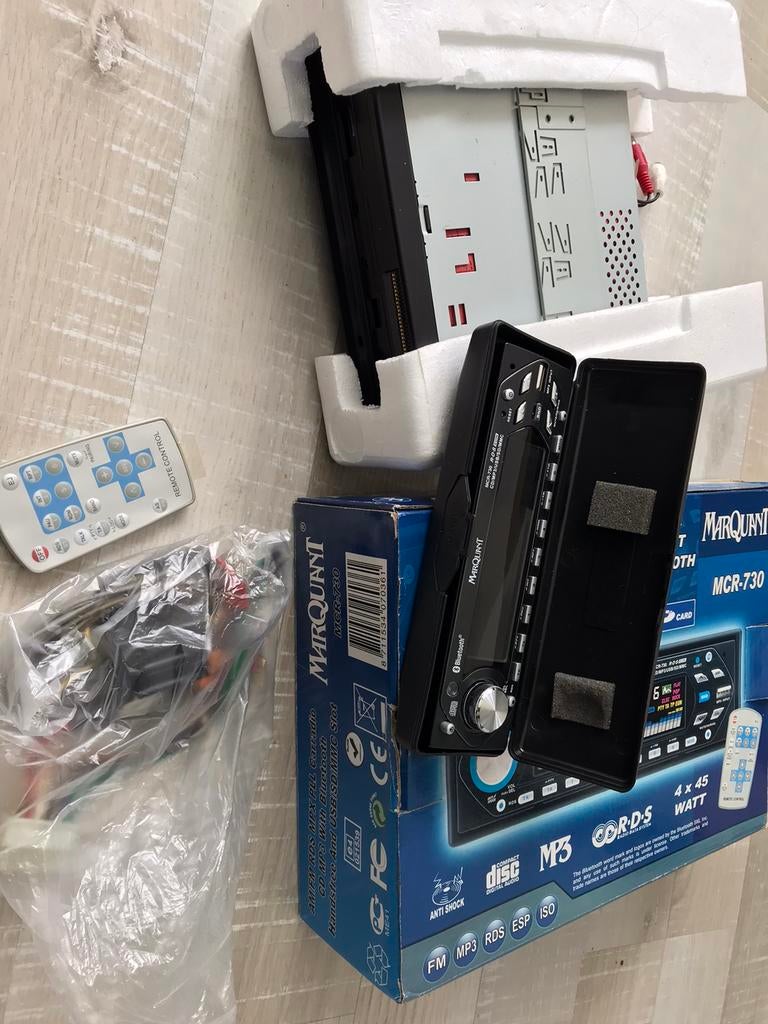 Auto radio, Audio, Tv en Foto, Videocamera's Digitaal, Ophalen of Verzenden, Zo goed als nieuw