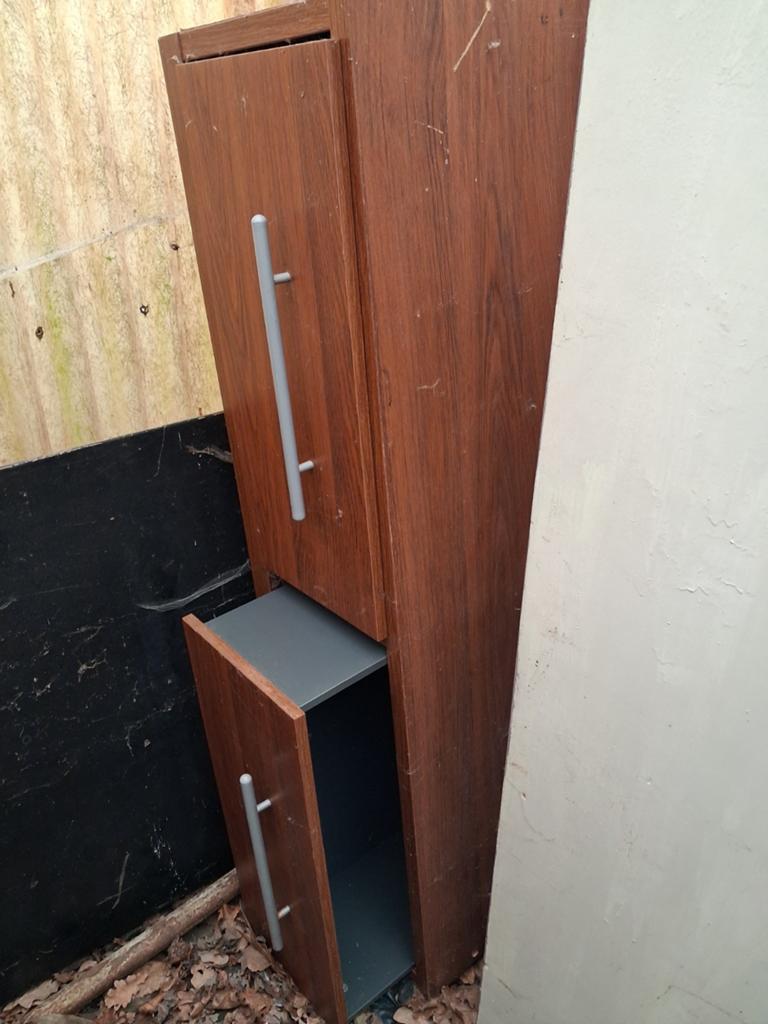 armoire basse, Antiquités & Art, Enlèvement