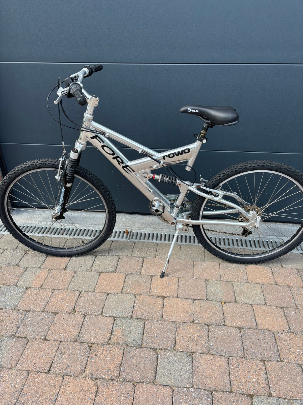 Zilverkleurige mountenbike. 9 tot 12 jarige, Fietsen en Brommers, Ophalen, Zo goed als nieuw, Aluminium