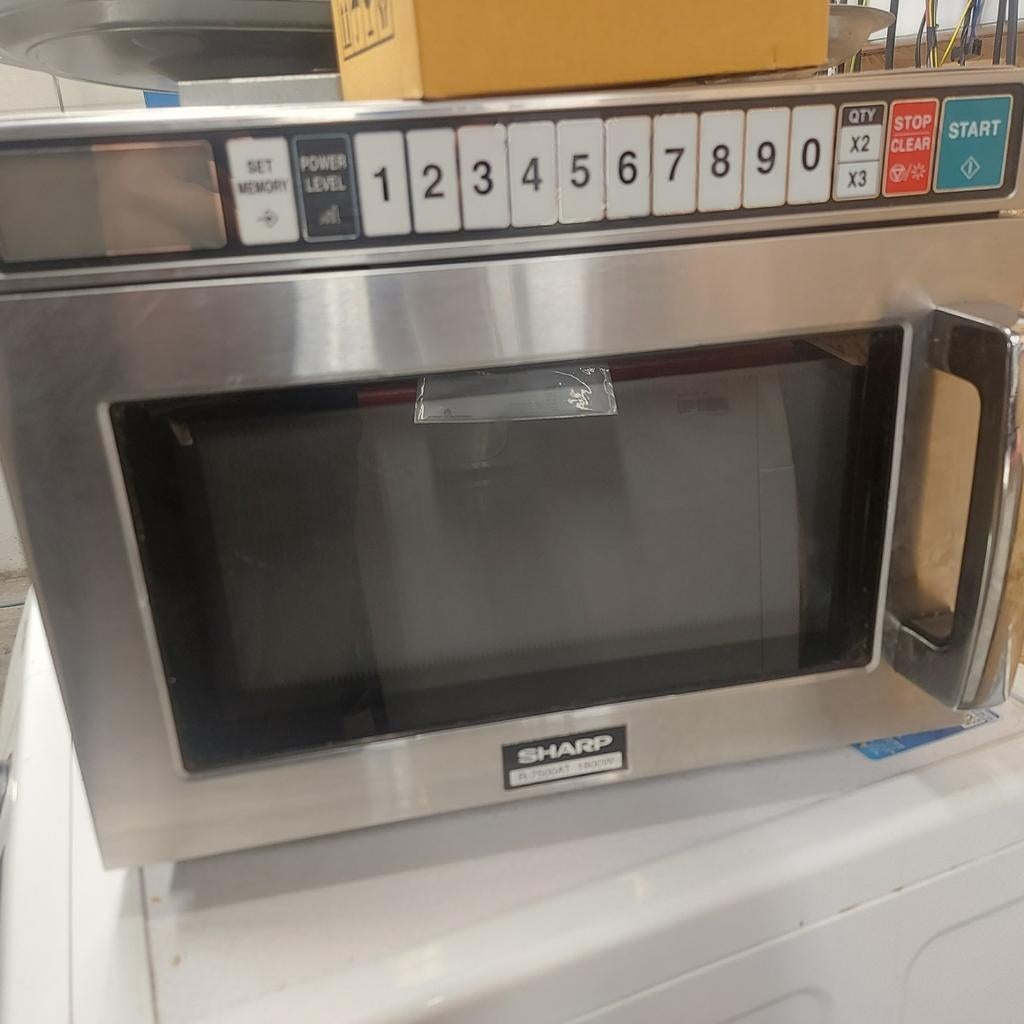 Sharp professionele magnetron, Ophalen