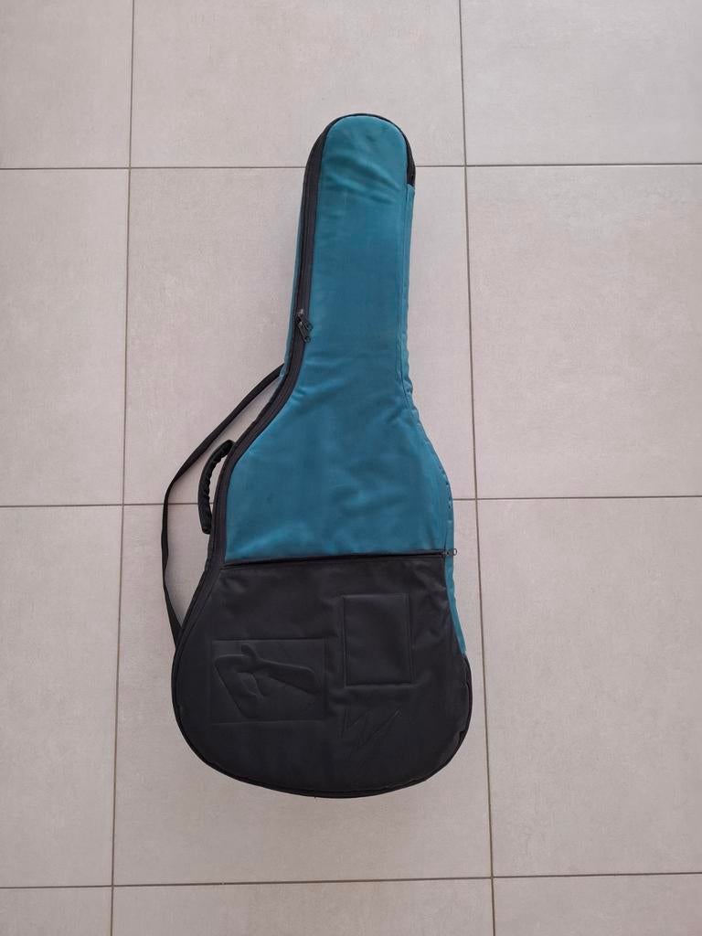 Dikke gevoerde gitaartas voor klassieke gitaar, Muziek en Instrumenten, Behuizingen en Koffers, Ophalen, Gebruikt, Akoestische gitaar