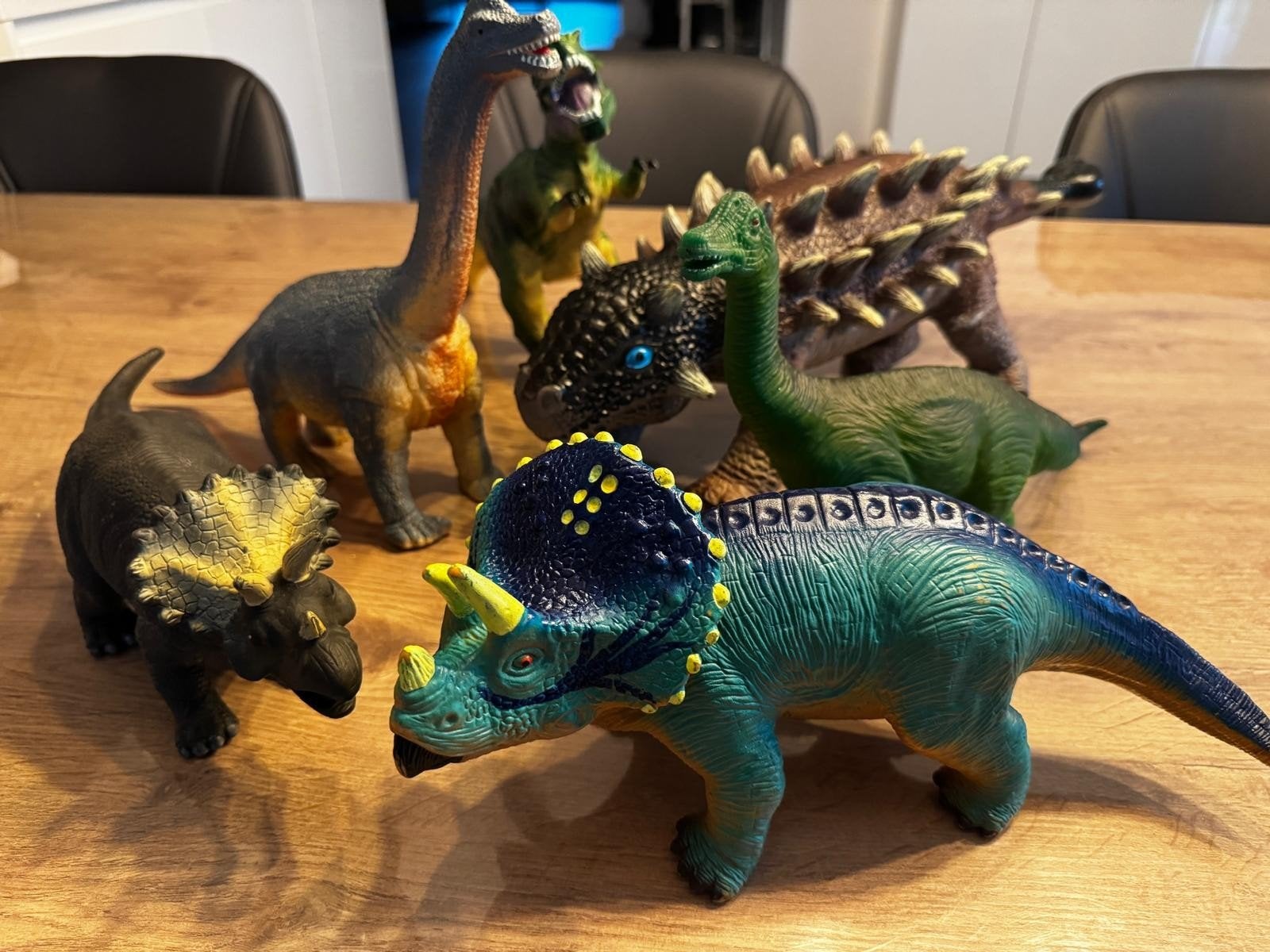 Ensemble de 6 grands dinosaures - espèces diverses, Collections, Enlèvement