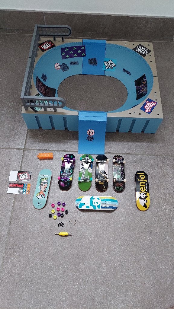 Tech Deck Mega Bowl + vingerboards, Ophalen, Zo goed als nieuw, Jongen of Meisje