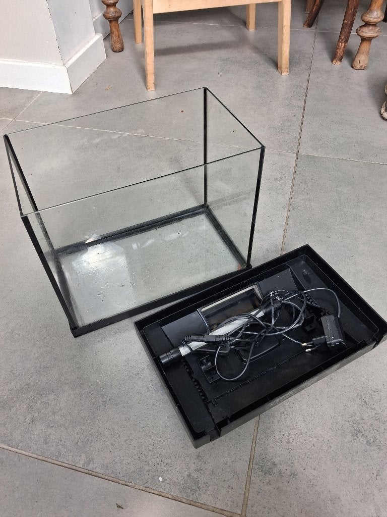 Aquarium 31 cm x 16 cm x 28 cm, Dieren en Toebehoren, Overige typen, Zoetwatervis