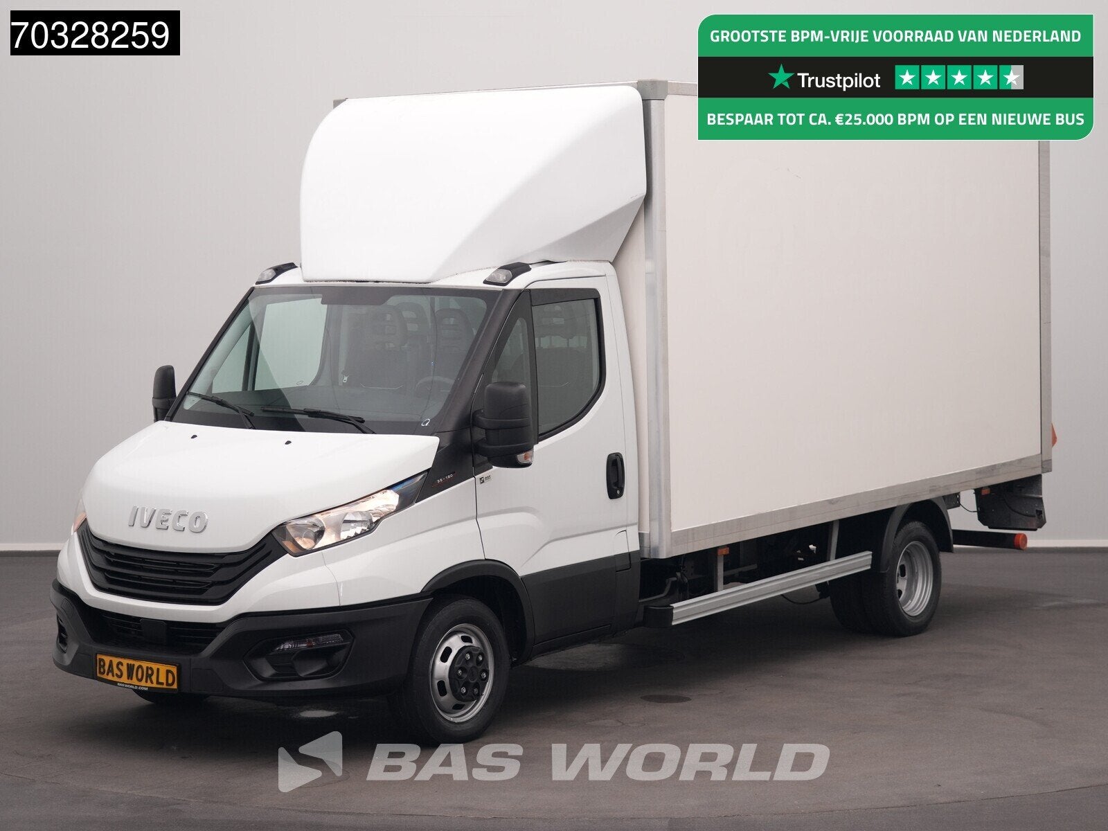 Iveco Daily 35C16 3.0L Laadklep Dubbellucht Bakwagen 160PK M, Auto's, Stof, Gebruikt, Euro 6, 4 cilinders