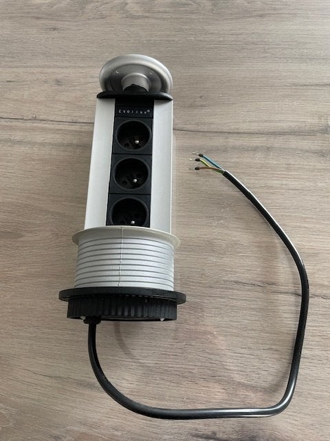 EVOline inbouw stekkerdoos – 3 stopcontacten, Enlèvement, Utilisé, Gris