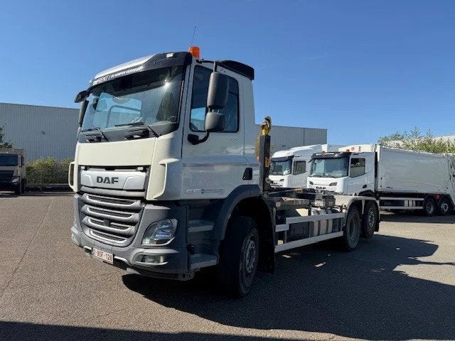 DAF 450 FAN 6X2 axle with HYVA Loader 20-53-S (bj 2022), Auto's, Automaat, Euro 6, Wit, Bedrijf