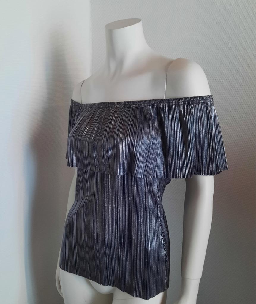 Trend One Young off shoulder tshirt "S", Trend One Young, Ophalen of Verzenden, Zo goed als nieuw, Maat 36 (S)