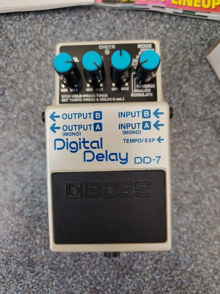 DD-7 pedaal + BOSS-voeding, Muziek en Instrumenten, Ophalen of Verzenden, Zo goed als nieuw, Delay of Echo