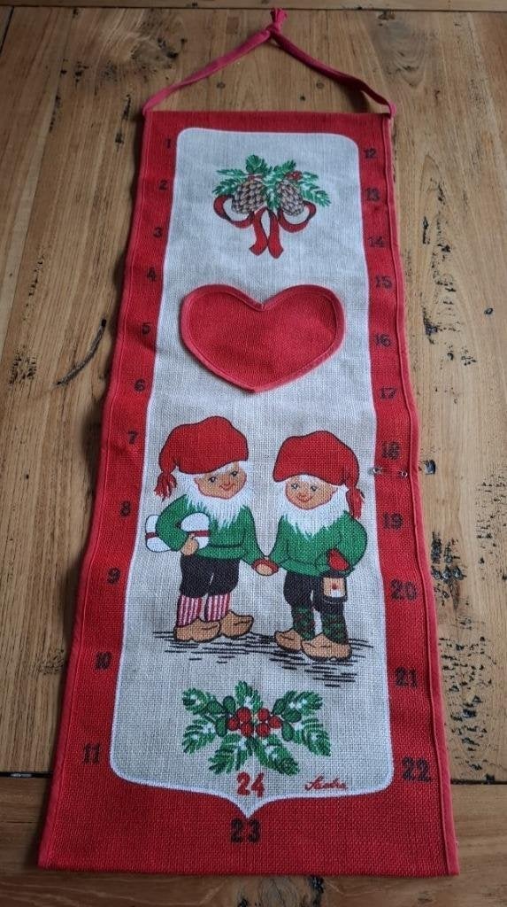 Vintage jute Noorse adventkalender met kabouters KERST, Diversen, Kerst, Zo goed als nieuw, Ophalen of Verzenden
