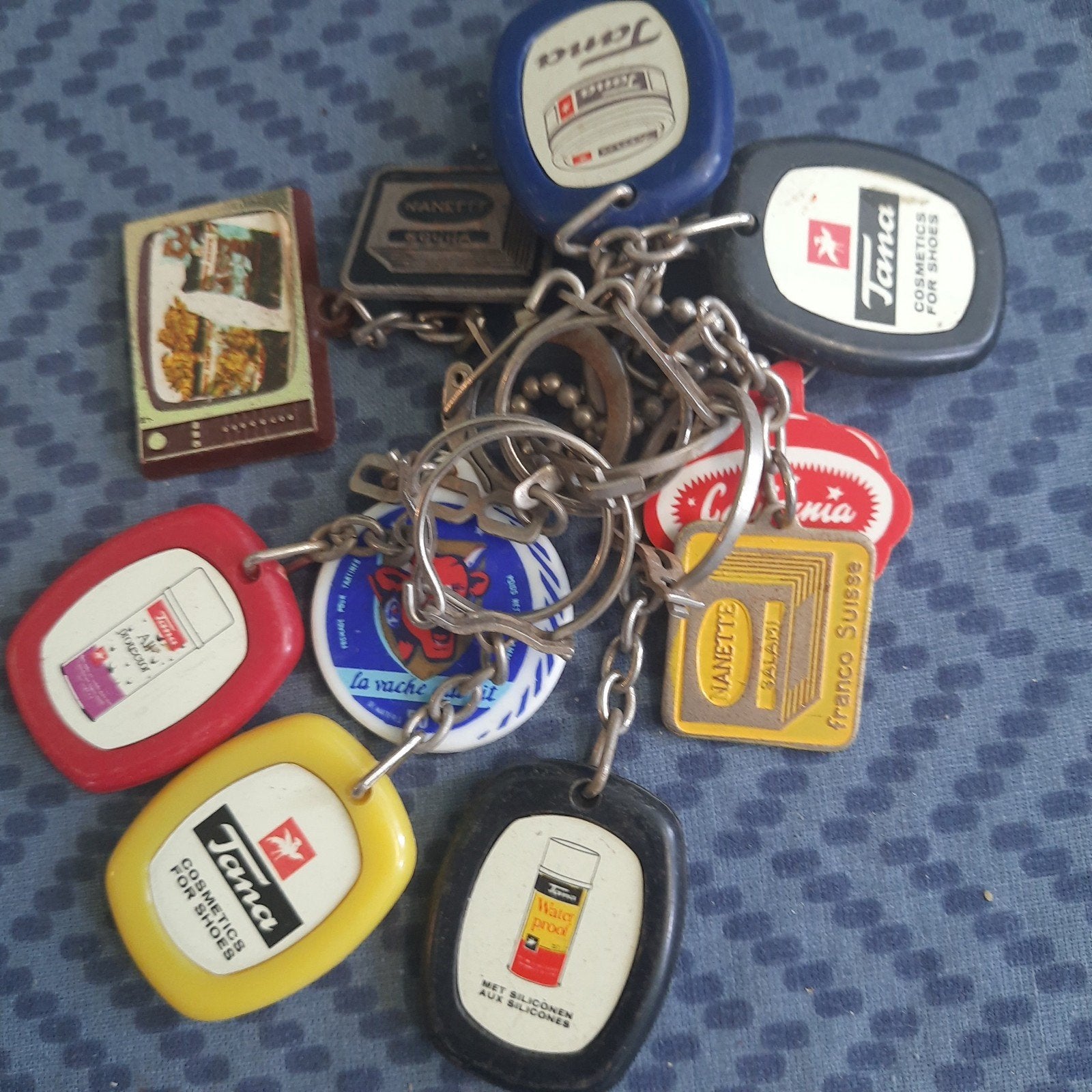 Circa 12 st. VINTAGE sleutelhangers van o.a  TANA schoenpoet, Verzamelen, Ophalen, Zo goed als nieuw, Merk