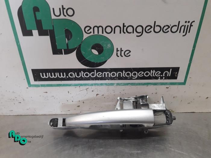 Poignée portière 4portes avant gauche d'un Peugeot 207 (20, -, 3 mois de garantie, Utilisé, -