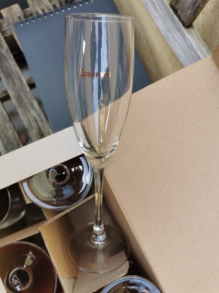 Set van 6 Codorniu cava glazen, Maison & Meubles, Enlèvement ou Envoi, Comme neuf, Verre, Verre ou Verres