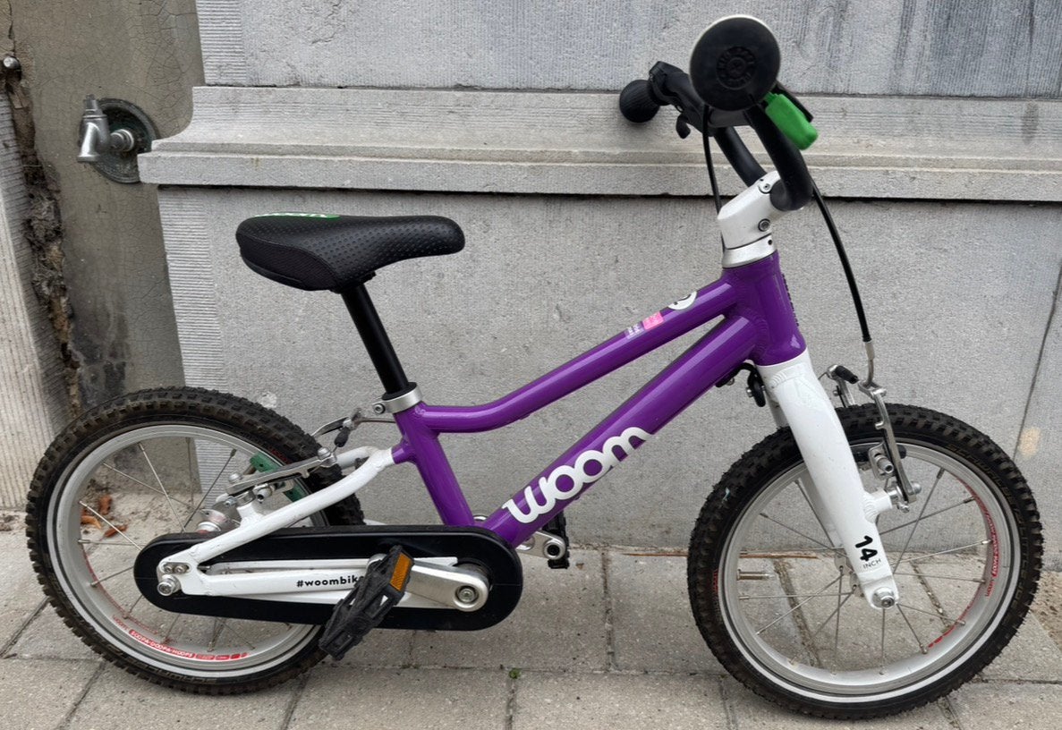 Woom 2 kinderfiets, Fietsen en Brommers, Ophalen, Gebruikt, Velgrem, Minder dan 16 inch