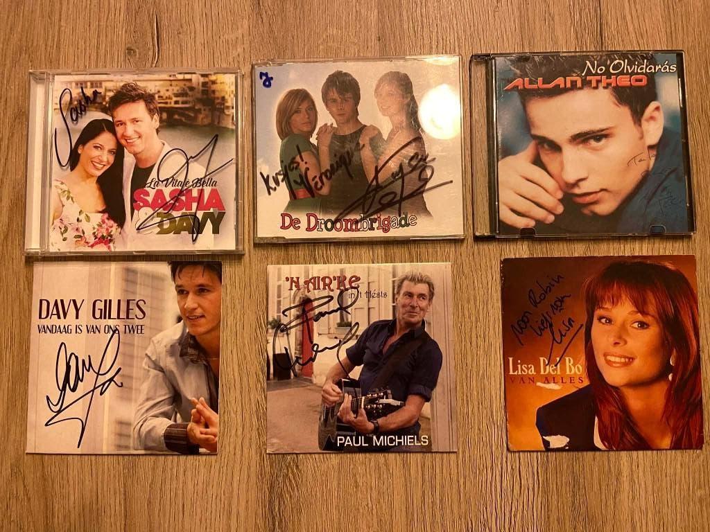 23 gesigneerde cd singles, Cd's en Dvd's, 6 singles of meer, Ophalen of Verzenden, Zo goed als nieuw