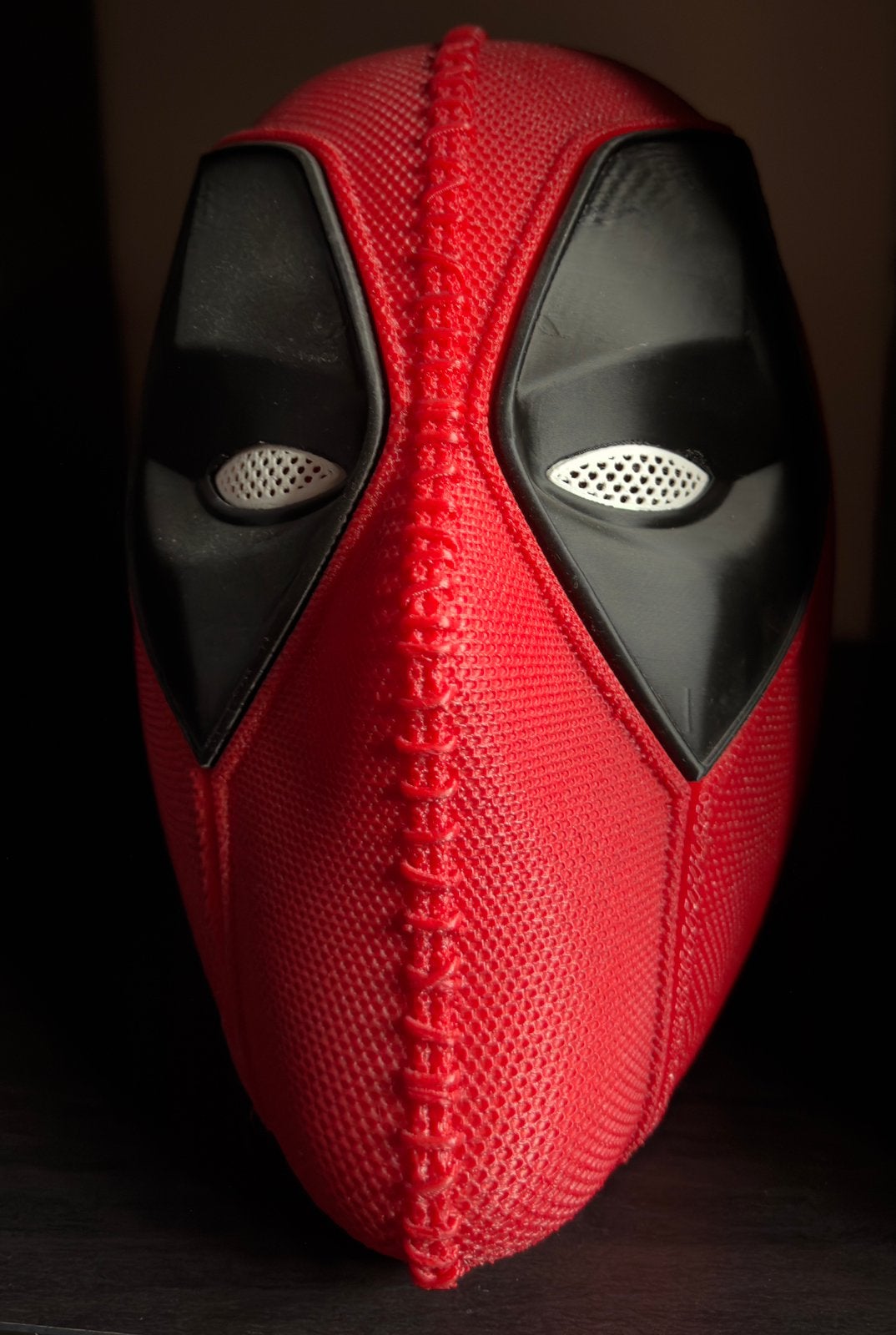Deadpool helmet action figure, Ophalen of Verzenden, Zo goed als nieuw