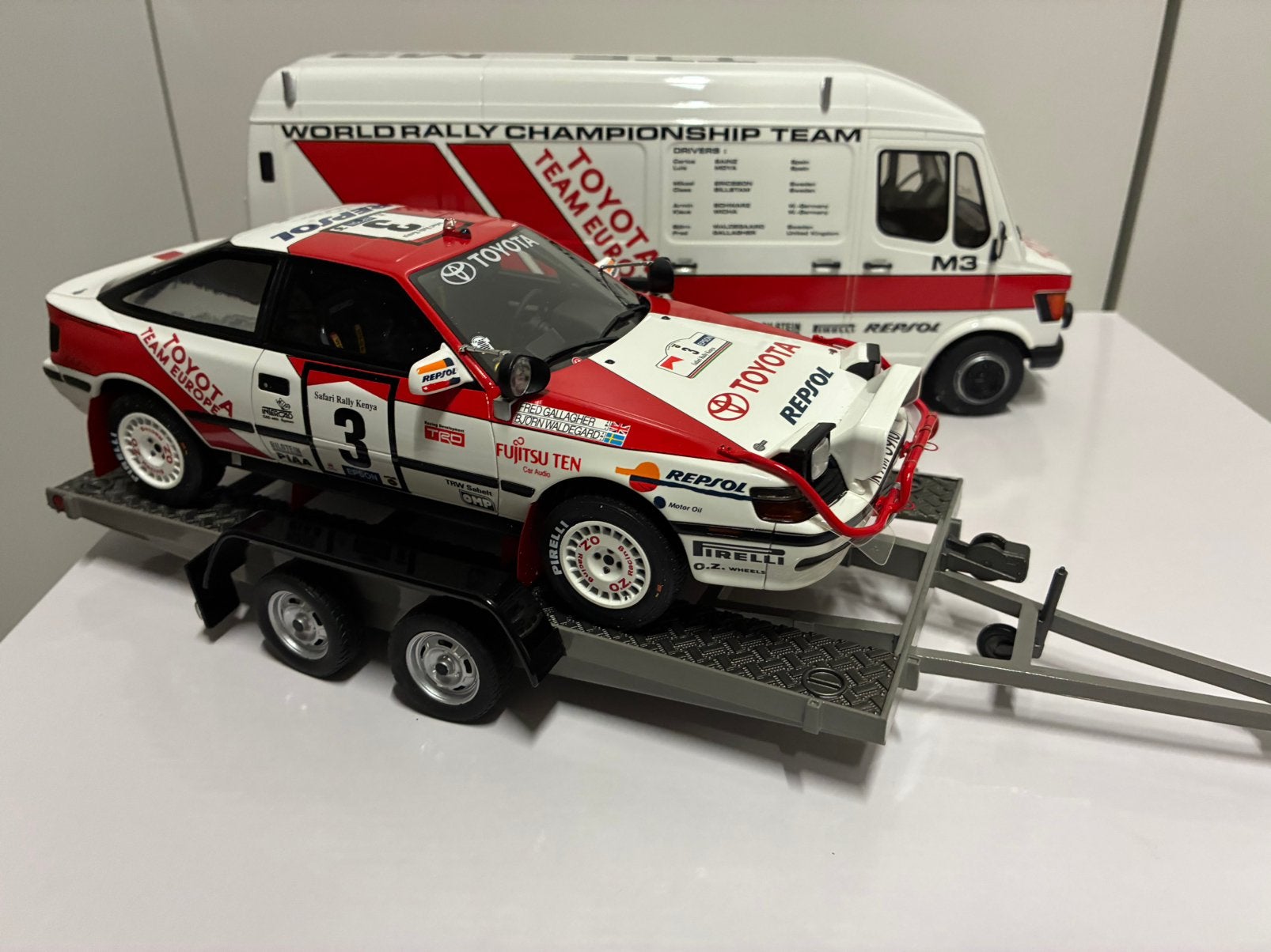 Pouf Rally Pack Toyota Celica ST 165 Gr.A 1/18, Enlèvement ou Envoi, Neuf, Voiture, OttOMobile