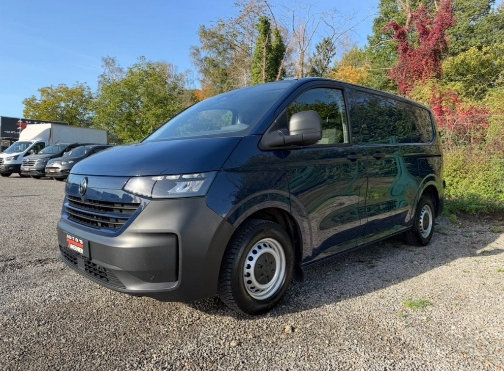 Volkwagen T7 2.0 // L1 // 150 PK // Automaat // Camera, Auto's, Dealer onderhouden, Stof, Bedrijf, Diesel