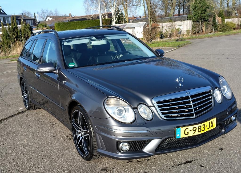 E500 V8 AMG E 500, Autos, Air conditionné, Achat, Carnet d'entretien, Noir