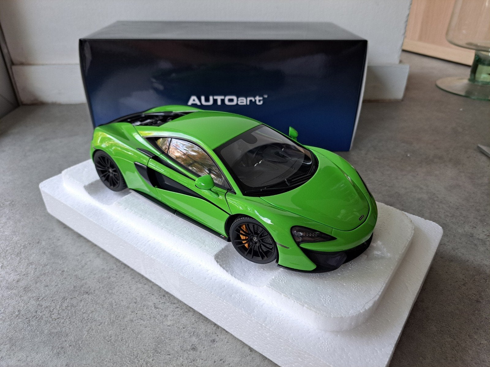 MCLAREN 570S AUTOART 1/18 Neuve, Enlèvement ou Envoi, Neuf, Voiture, Autoart