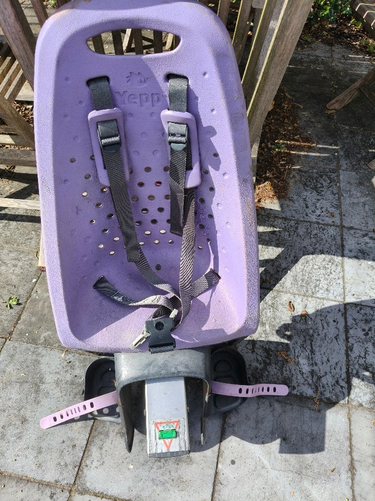 Fietsstoeltje yepp, Fietsen en Brommers, Ophalen, Achterzitje, Yepp (Thule), Gebruikt