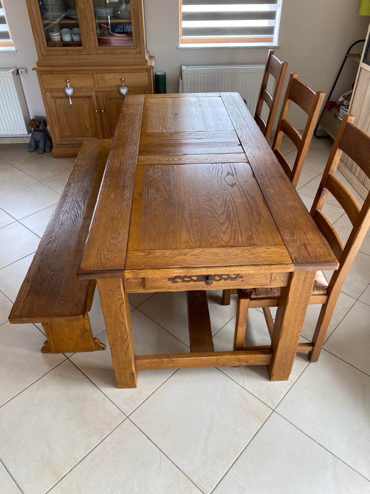 Table avec banc et 3 chaises en chêne massif, Enlèvement, Comme neuf