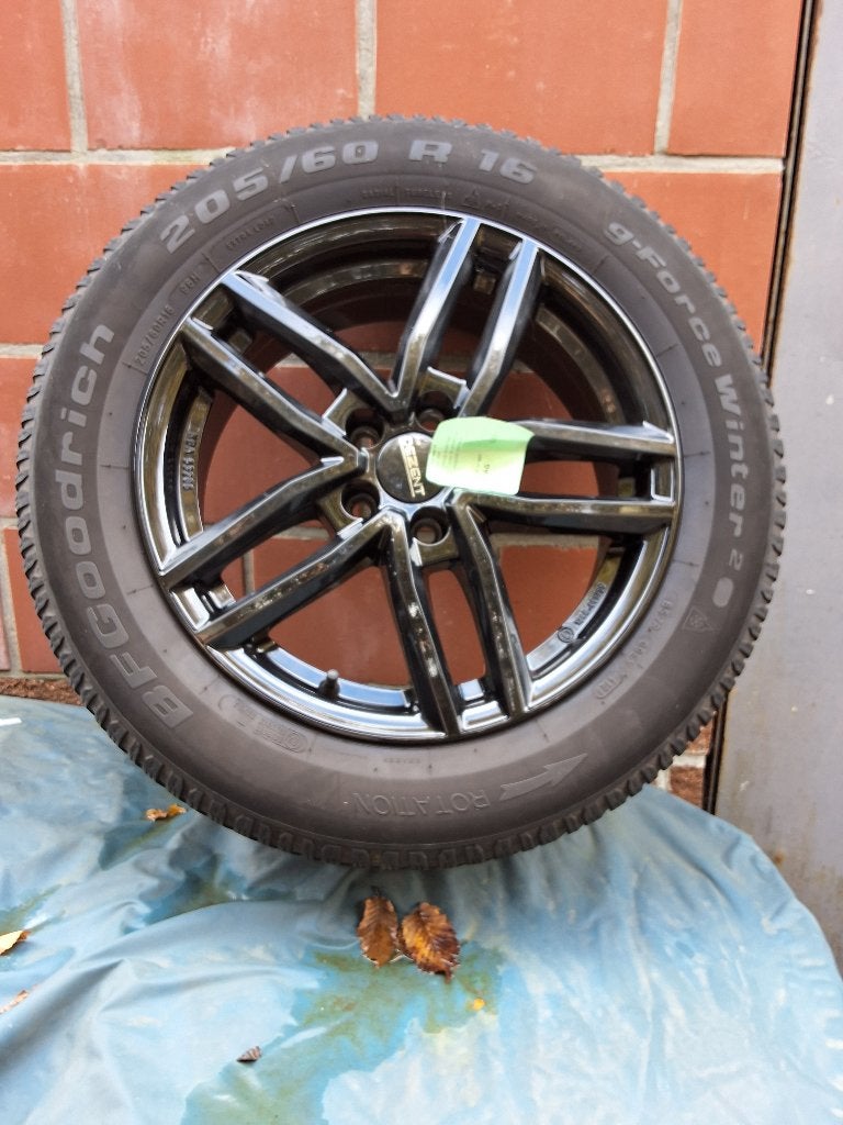 T-CROSS Jantes et pneus HIVER, Autos : Pièces & Accessoires, Neuf, Pneus et Jantes, Pneus hiver, 16 pouces