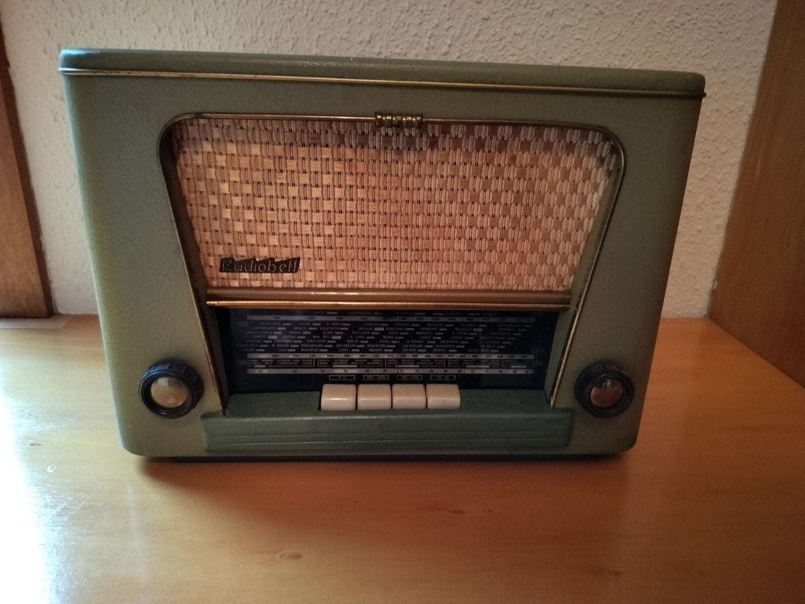 oude radio Radiobell 200s, Verzamelen, Ophalen of Verzenden, Audio en Video
