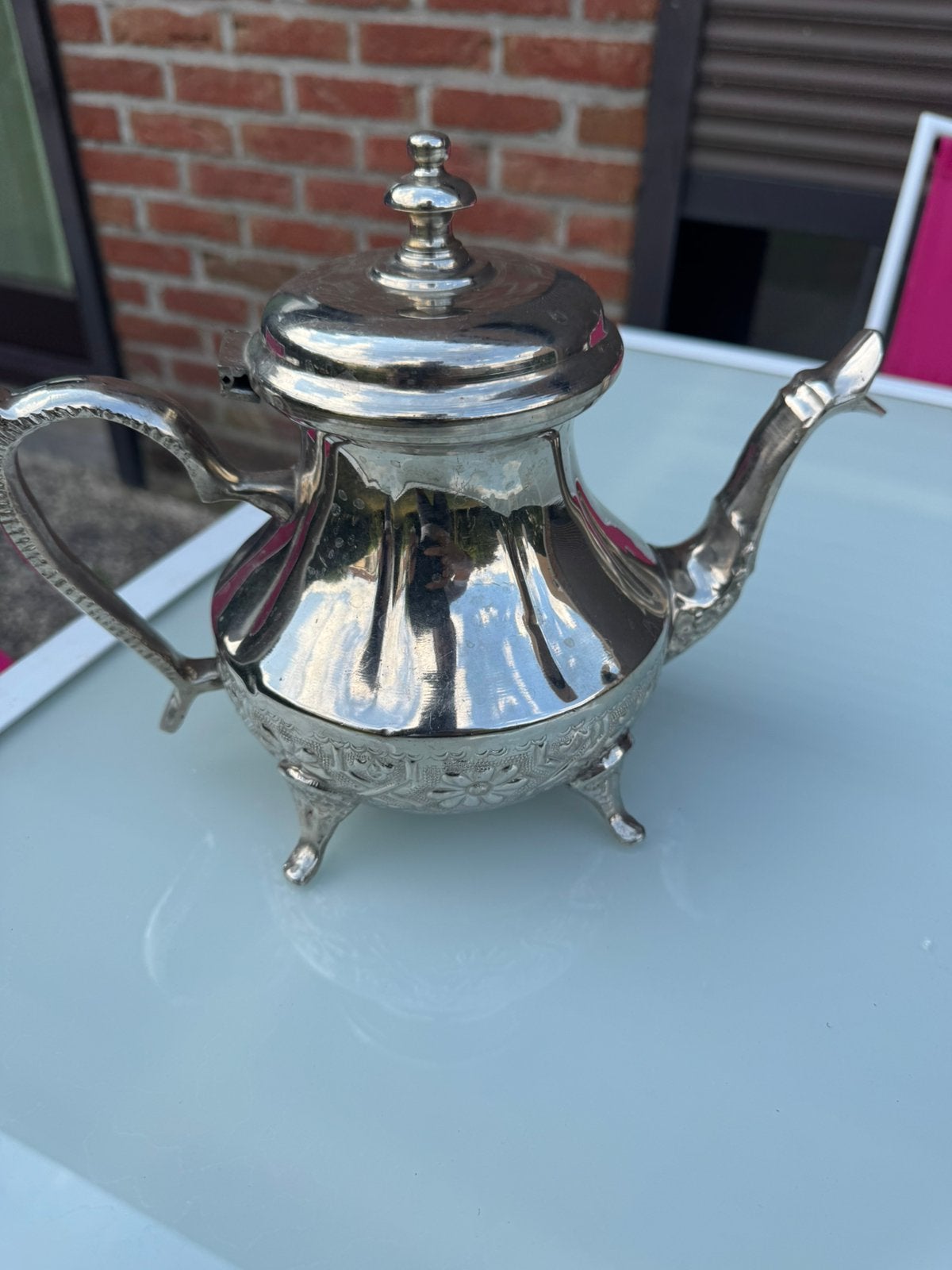 Prachtige antieke verzilverde theepot - oosters decor, Ophalen of Verzenden, Zilver