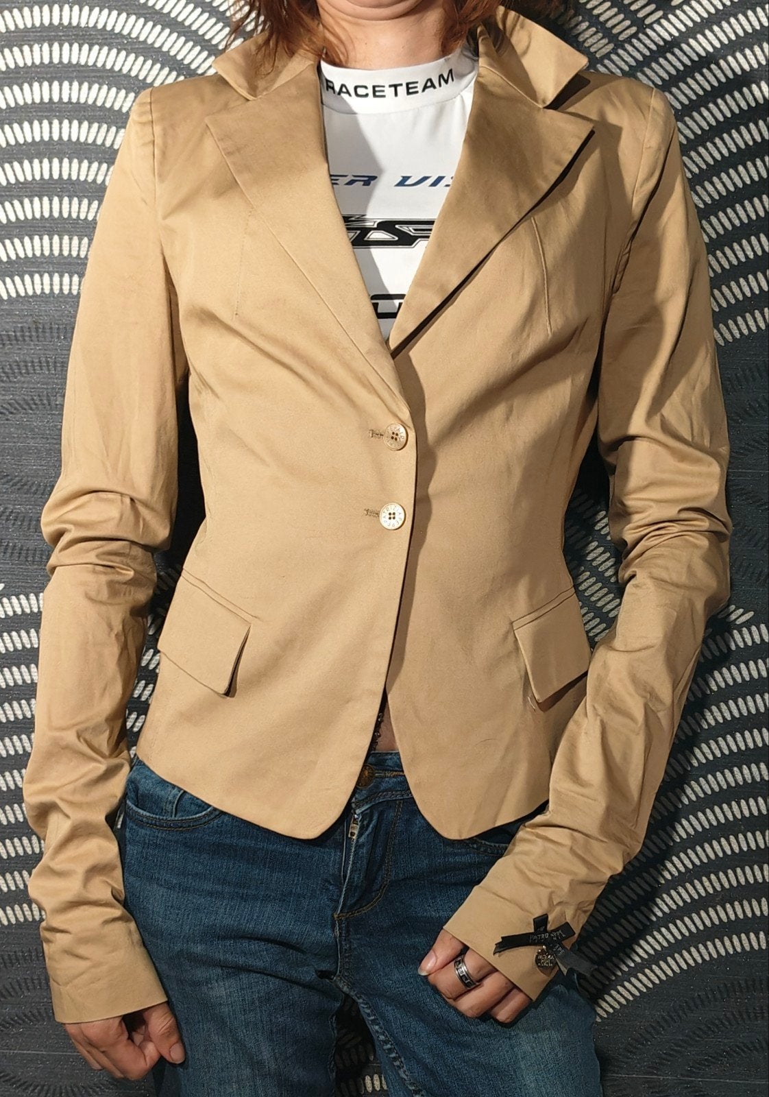 Veste blazer cintrée camel avec épaulettes Patrizia Pepe, Taille 38/40 (M), Patrizia pepe, Enlèvement ou Envoi, Beige