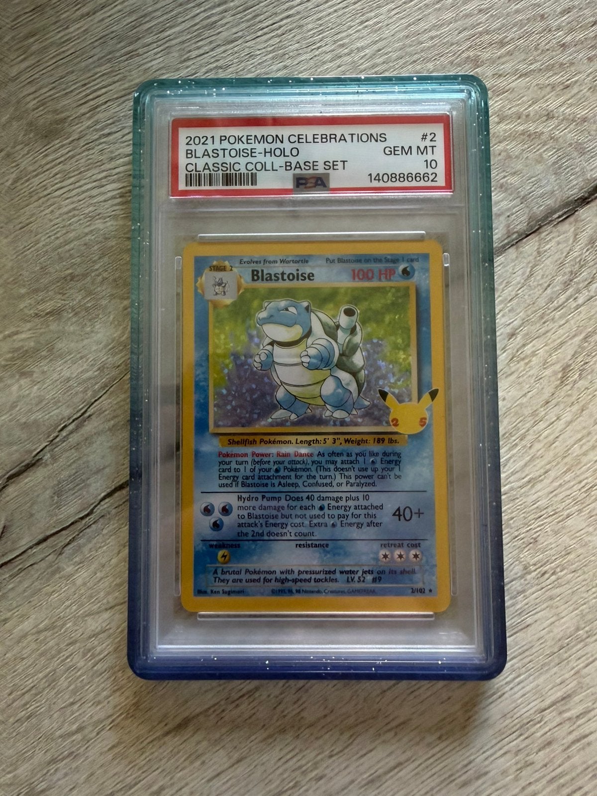 Pokémon Blastoise Holo Celebrations PSA 10 + Guard, Hobby & Loisirs créatifs, Enlèvement, Neuf