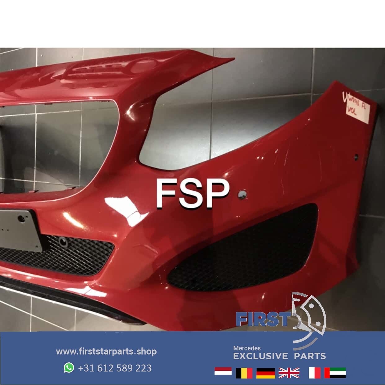 W242 W246 B Klasse VOORBUMPER FACELIFT ROOD origineel Merced, Auto-onderdelen, Gebruikt, -, Voor, Ophalen of Verzenden