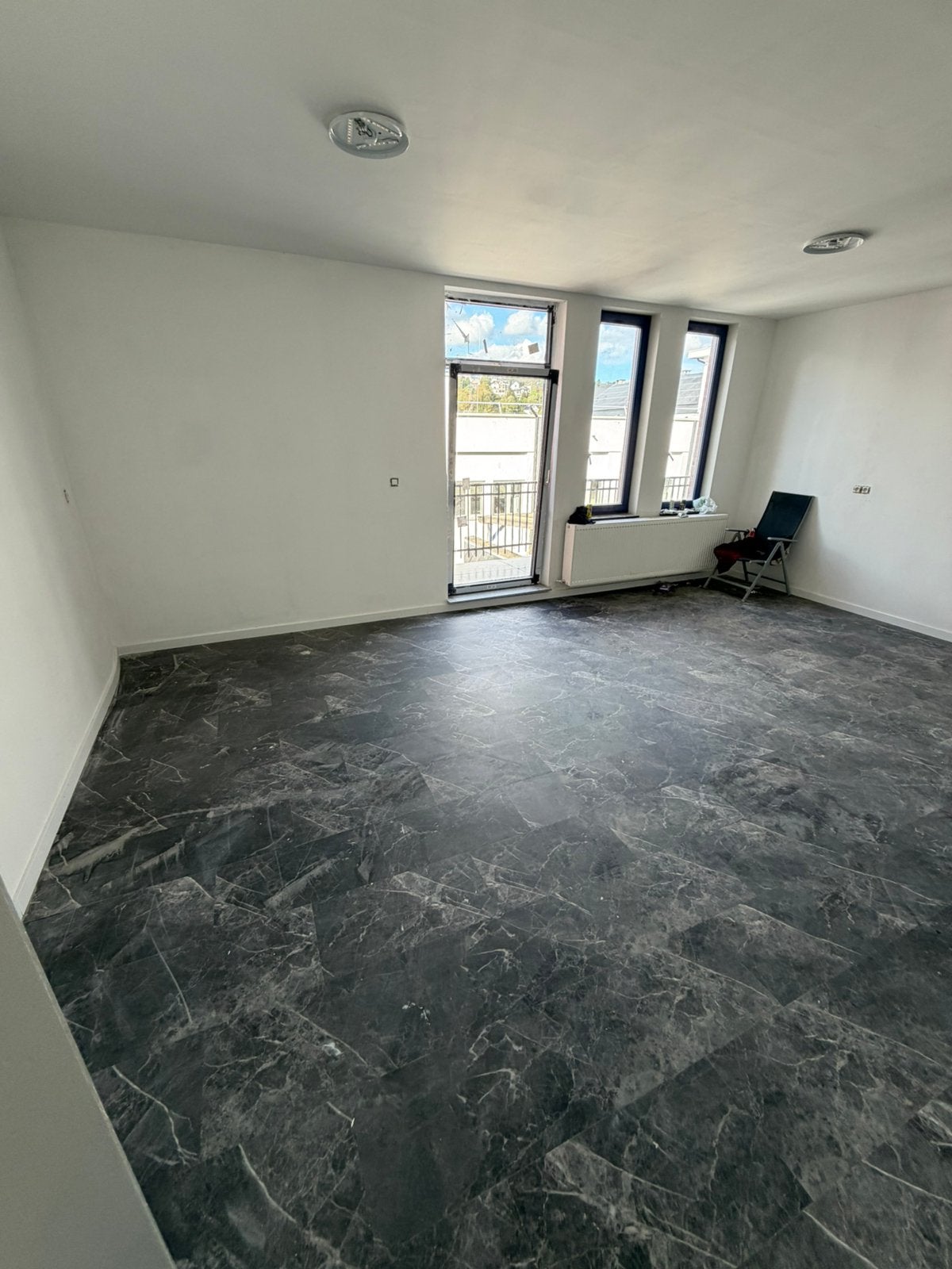 Appartement 5+1 à louer, 50 m² ou plus, Province de Liège